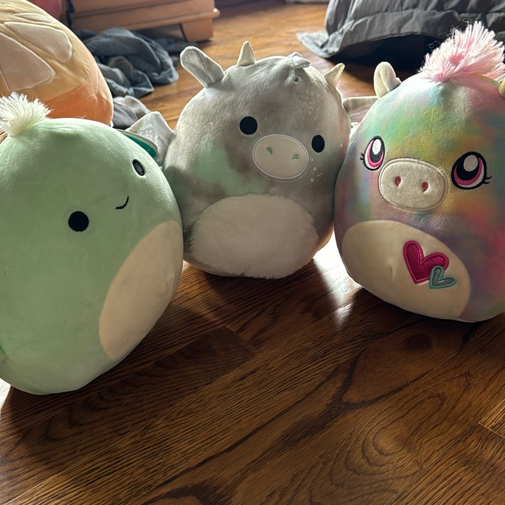 Bundle of 3 squishmallows